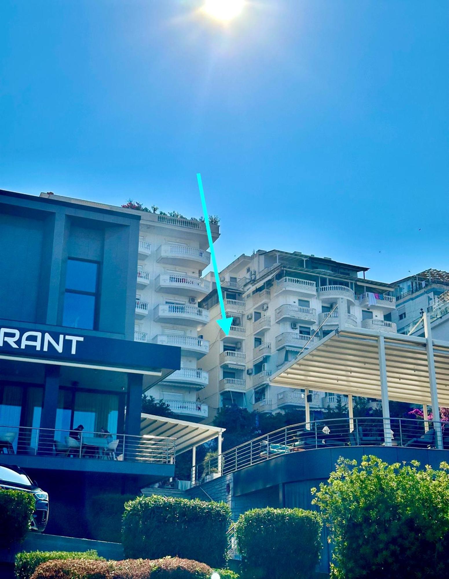 Taurasi Red Saranda Apartment Екстериор снимка